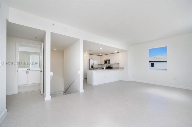 12470 SW 248 ST 1, Miami, FL 33032