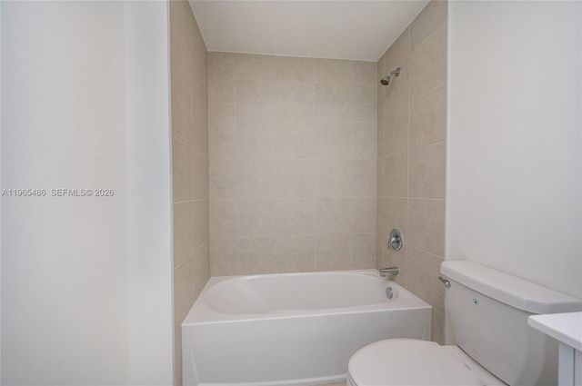 12470 SW 248 ST 1, Miami, FL 33032