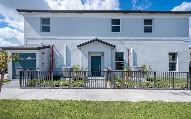 12470 SW 248 ST 1, Miami, FL 33032