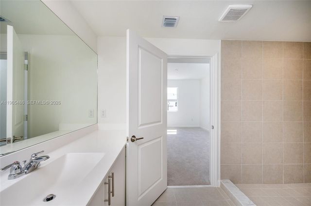 12470 SW 248 ST 1, Miami, FL 33032