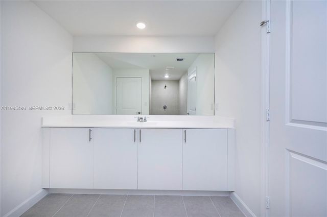 12470 SW 248 ST 1, Miami, FL 33032