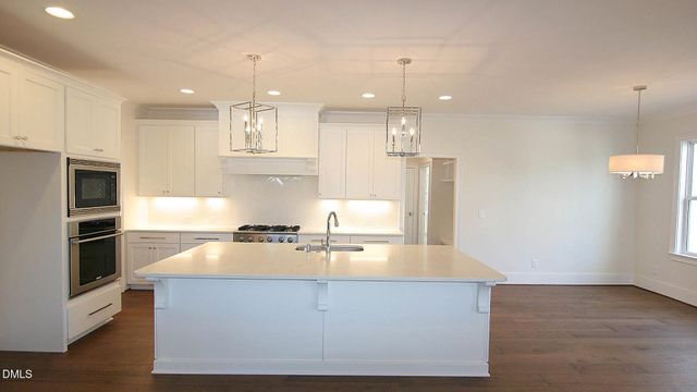 6508 Deerview Drive, Raleigh, NC 27606