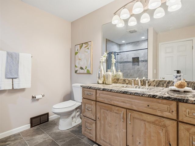 11243 Wynns Road, Pinckney, MI 48169