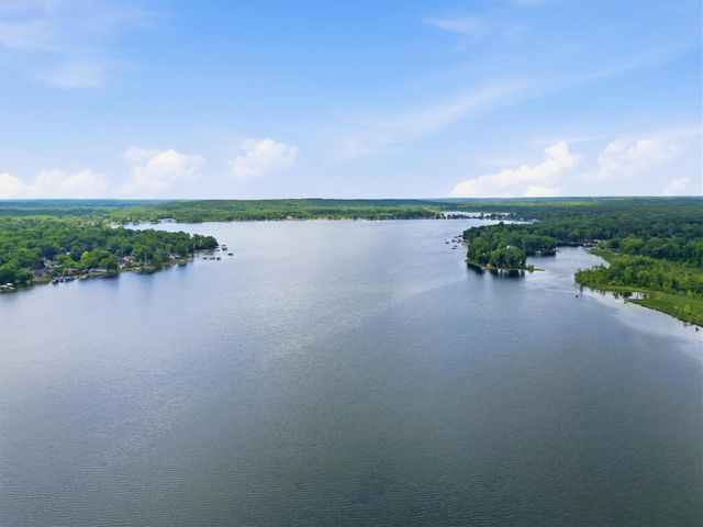 11243 Wynns Road, Pinckney, MI 48169