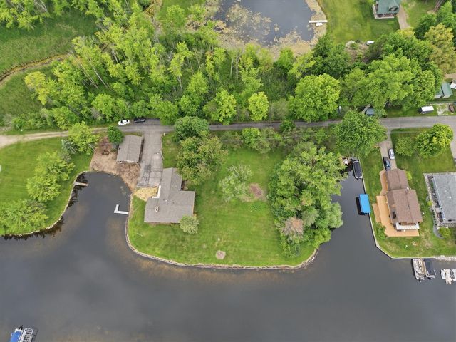 11243 Wynns Road, Pinckney, MI 48169