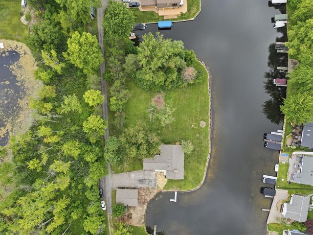 11243 Wynns Road, Pinckney, MI 48169