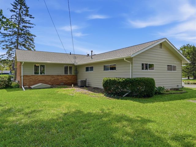 11243 Wynns Road, Pinckney, MI 48169