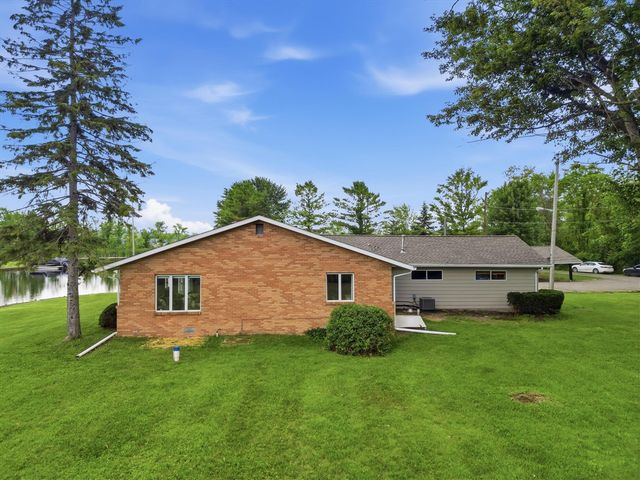 11243 Wynns Road, Pinckney, MI 48169