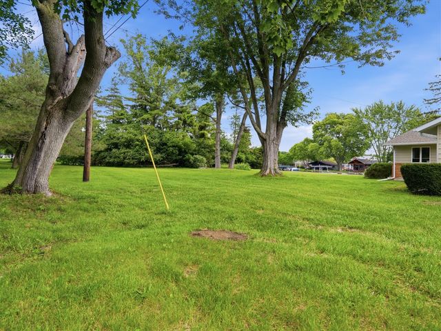 11243 Wynns Road, Pinckney, MI 48169