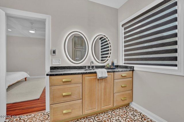 120 Middle Point Road, Hampstead, NC 28443