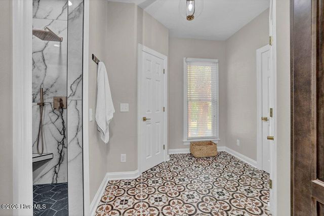 120 Middle Point Road, Hampstead, NC 28443