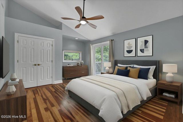 120 Middle Point Road, Hampstead, NC 28443