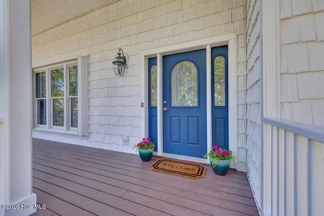 120 Middle Point Road, Hampstead, NC 28443