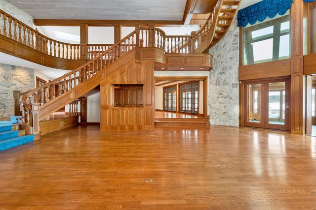 211 Dockham Shore Road, Gilford, NH 03249