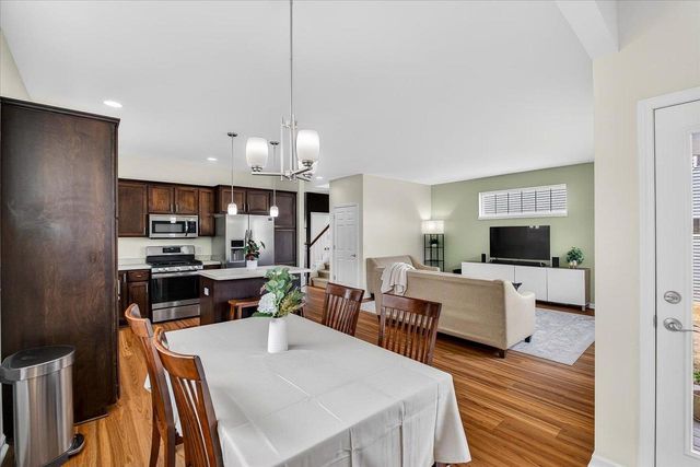 9342 VISTA MEADOW Drive, Verona, WI 53593