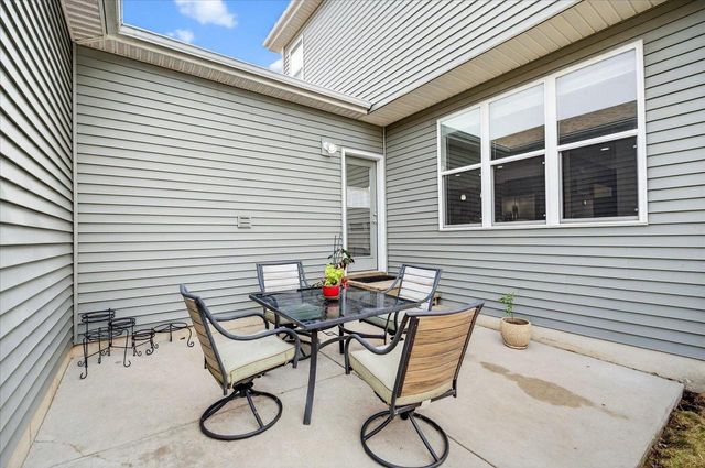 9342 VISTA MEADOW Drive, Verona, WI 53593