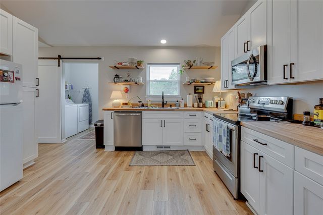 15 Haynes Street, Piedmont, SC 29673