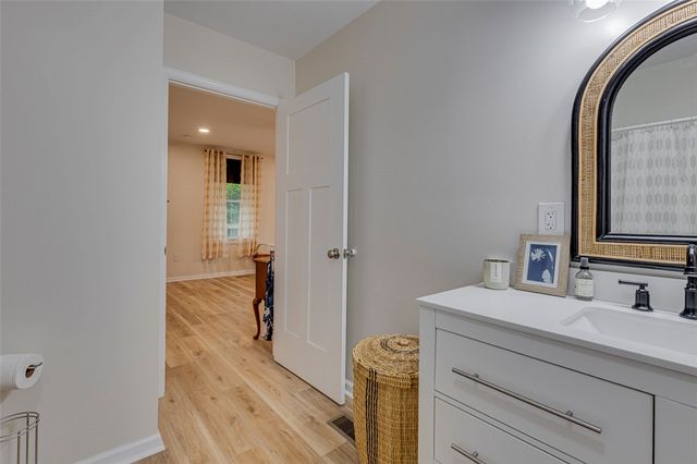 15 Haynes Street, Piedmont, SC 29673