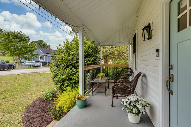 15 Haynes Street, Piedmont, SC 29673