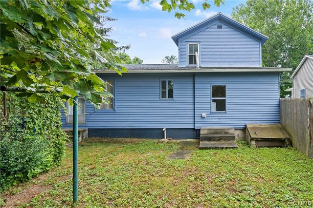 37 East Oneida Street, Lysander, NY 13027