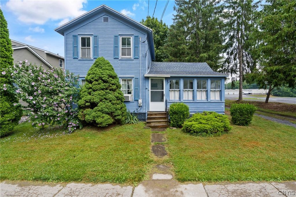 37 East Oneida Street, Lysander, NY 13027