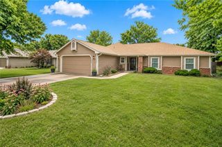 3916 Stetson Drive, Lawrence, KS 66049