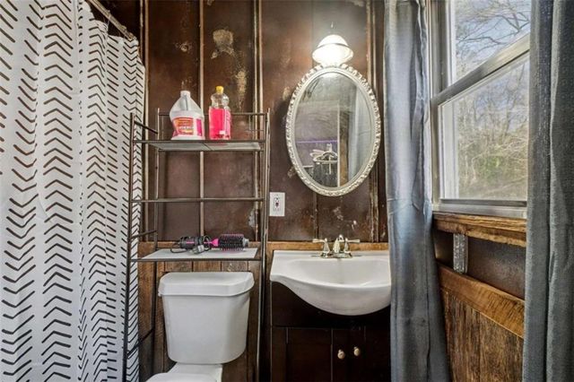 301 Briarwood Drive, Calhoun, GA 30701