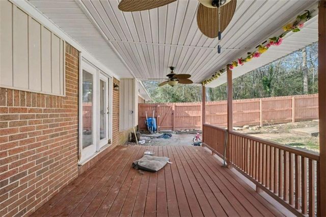 301 Briarwood Drive, Calhoun, GA 30701