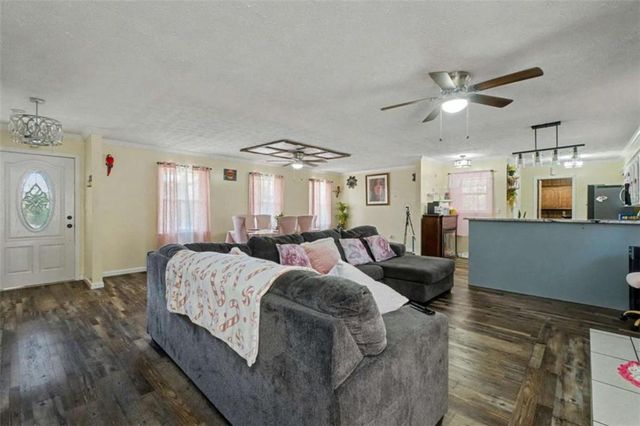 301 Briarwood Drive, Calhoun, GA 30701