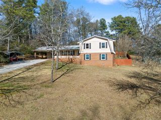 301 Briarwood Drive, Calhoun, GA 30701