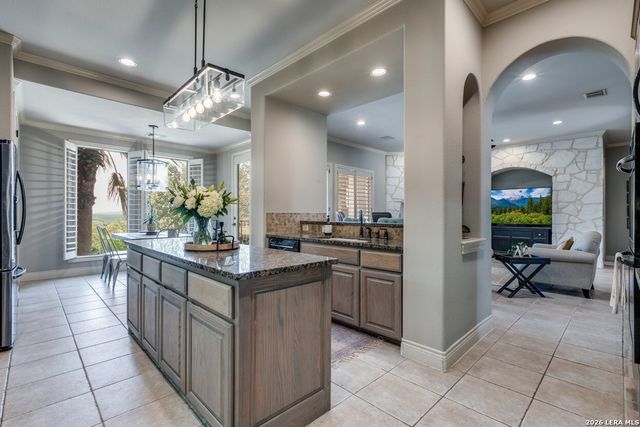 915 Campanile, San Antonio, TX 78258