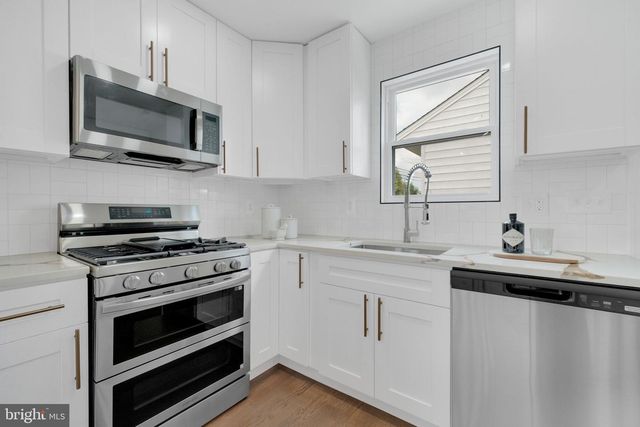 6207 ADDISON RD, Capitol Heights, MD 20743