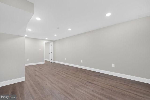 6207 ADDISON RD, Capitol Heights, MD 20743