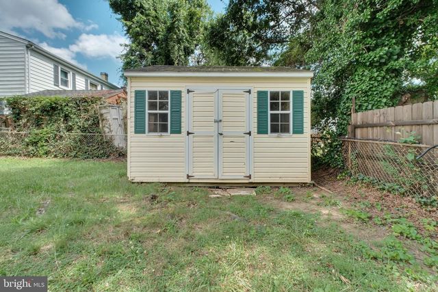 6207 ADDISON RD, Capitol Heights, MD 20743