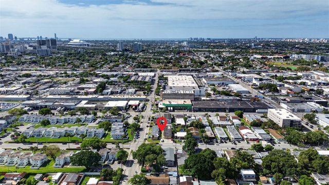 2110 NW 24th St, Miami, FL 33142