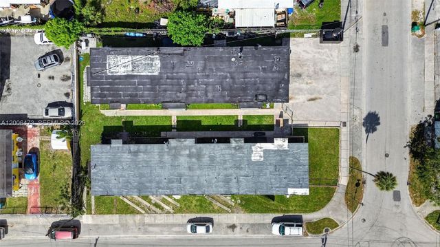 2110 NW 24th St, Miami, FL 33142