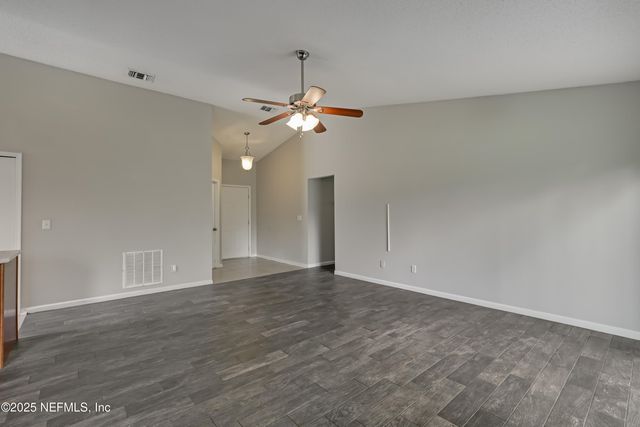 8475 SETON Court, Jacksonville, FL 32244