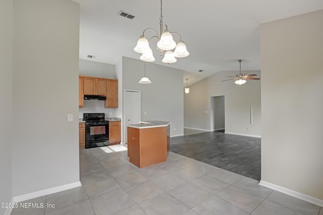 8475 SETON Court, Jacksonville, FL 32244