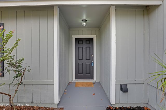 8475 SETON Court, Jacksonville, FL 32244