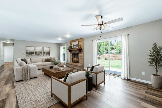 120 E Shady Brook Ln, Derby, KS 67037