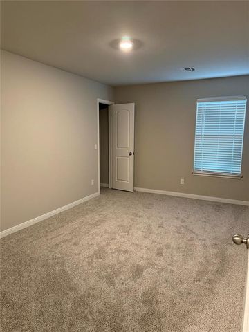 1009 NW 5th Street, Newcastle, OK 73065