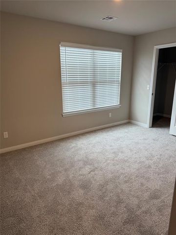 1009 NW 5th Street, Newcastle, OK 73065