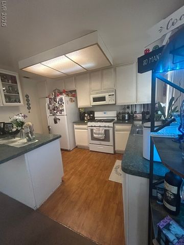 5516 Deodar Drive, Las Vegas, NV 89108