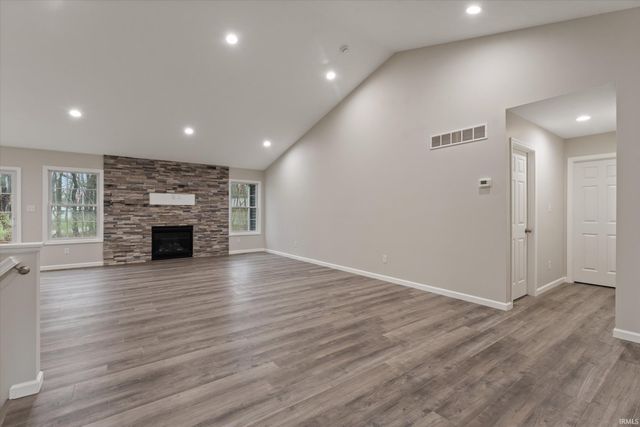 53712 Terre Verde Hills Court, South Bend, IN 46628