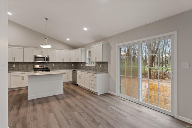 53712 Terre Verde Hills Court, South Bend, IN 46628