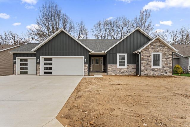 53712 Terre Verde Hills Court, South Bend, IN 46628