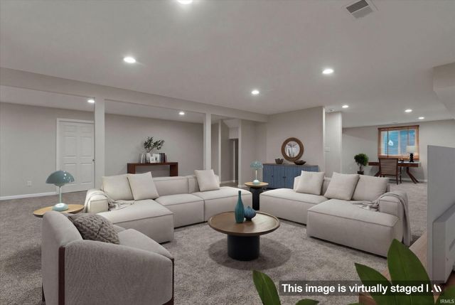 53712 Terre Verde Hills Court, South Bend, IN 46628