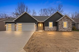 53712 Terre Verde Hills Court, South Bend, IN 46628