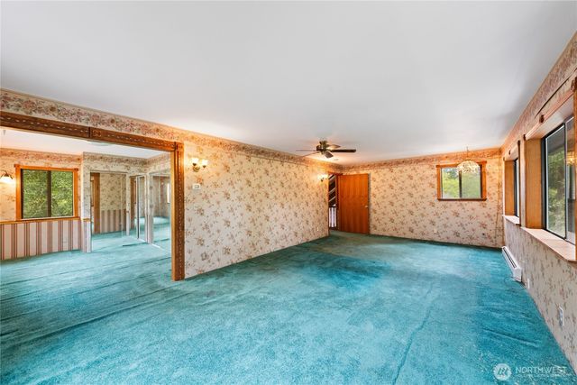 671 Edmonds Road, Coupeville, WA 98239