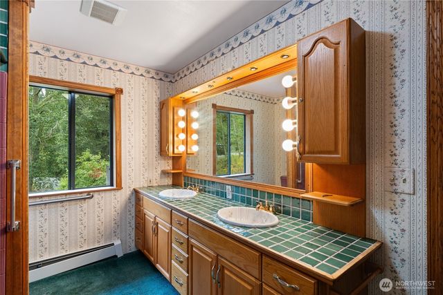 671 Edmonds Road, Coupeville, WA 98239